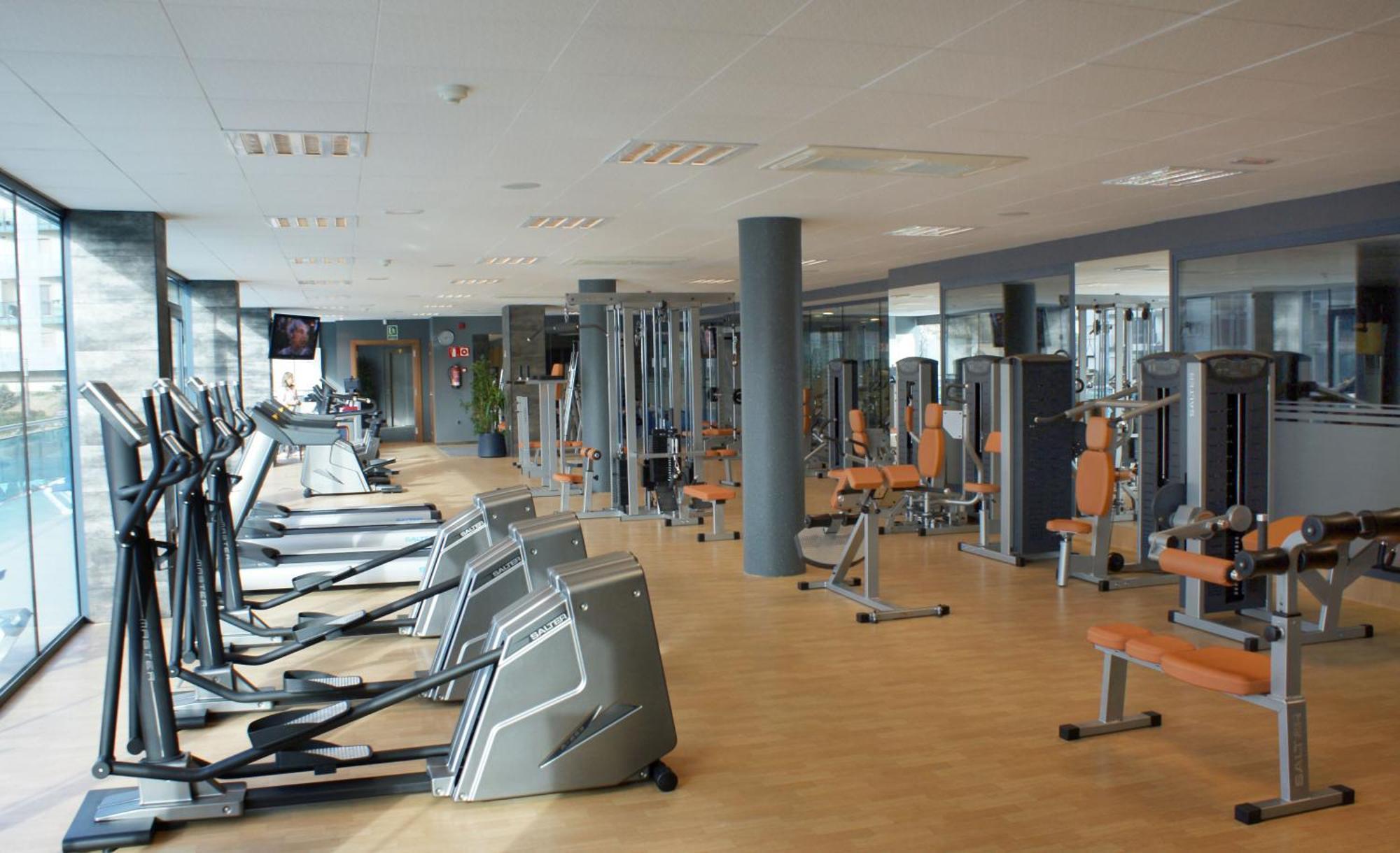 Sant Jordi Boutique Hotel Calella Exterior foto A typical gym