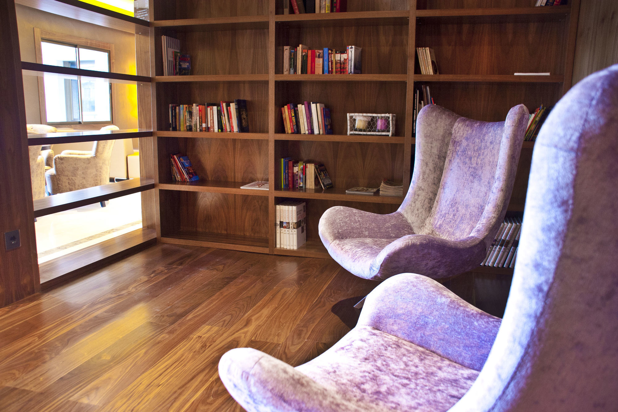 Sant Jordi Boutique Hotel Calella Exterior foto Library